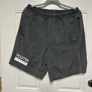 Lululemon Heather Gray Men's Pace Breaker Peloton Gym Shorts Size Large, Unlined